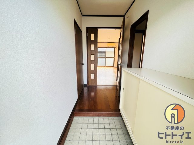 シャンセ赤坂の玄関