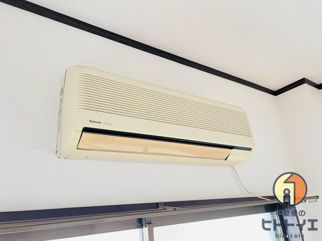 シャンセ赤坂の設備|洋室のエアコンです