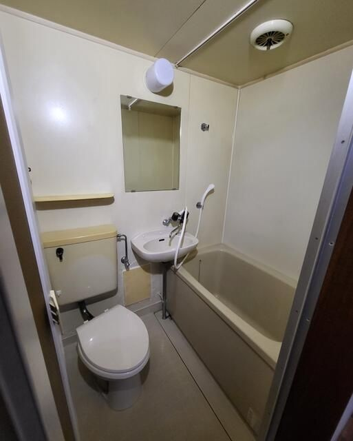 コーポタカの浴室