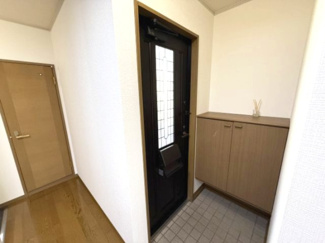 【玄関】 | シャトル沖浜　C棟