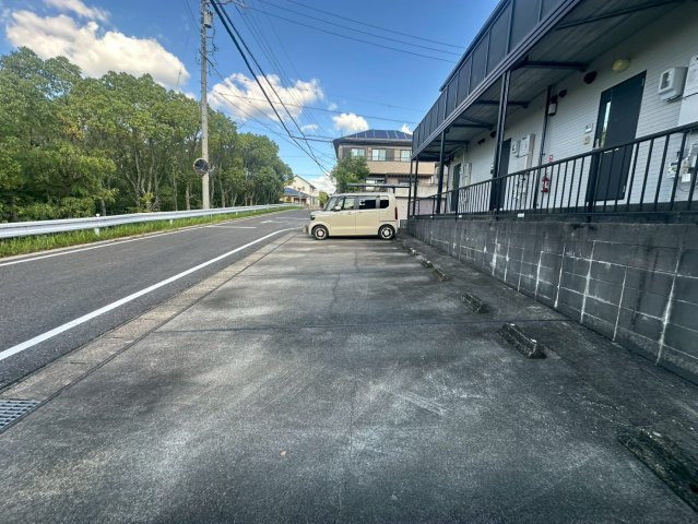 Asobi-PALACE黒笹の駐車場