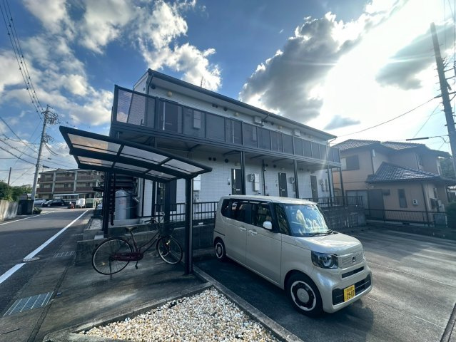 Asobi-PALACE黒笹の駐車場