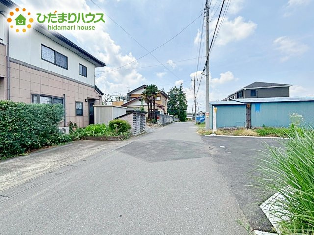 【前面道路含む現地写真】 | 笠間市平町第4　新築戸建　2号棟 | 閑静な住宅地なので、幹線道路や大通りに面していないので大型車が通ることが少なく静かです。