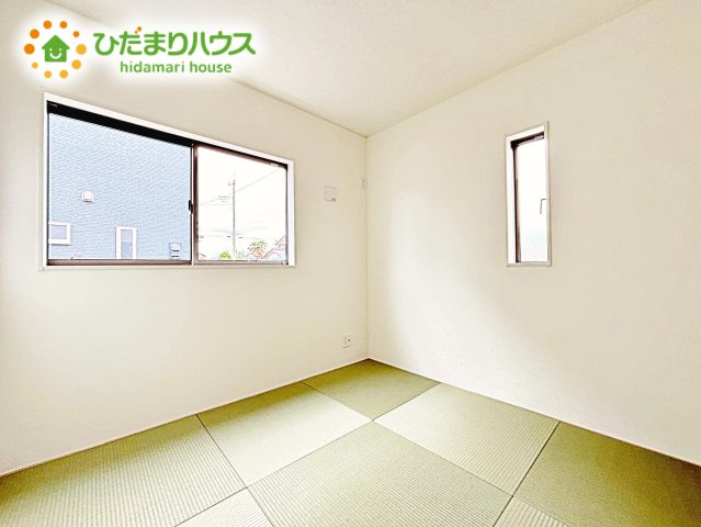 【和室】 | 笠間市平町第4　新築戸建　2号棟 | 客間としてもお子様のプレイルームとしてもご活用頂けます。将来は寝室としても利用でき二階に上がらず生活導線を作ることができ大変重宝するスペース！