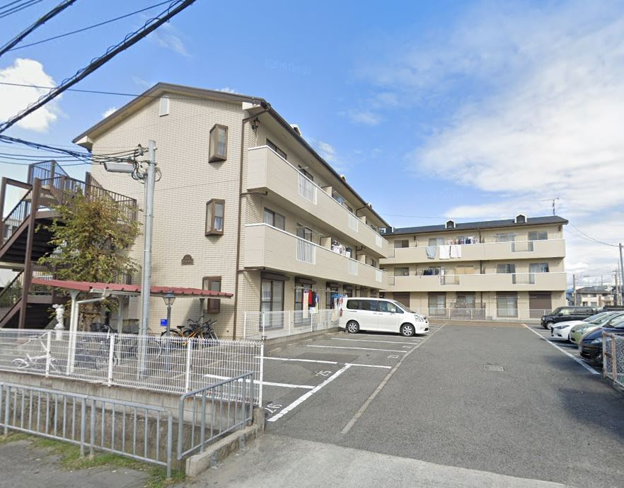 和泉市池上町２丁目のハイツの外観|きれいな外観です