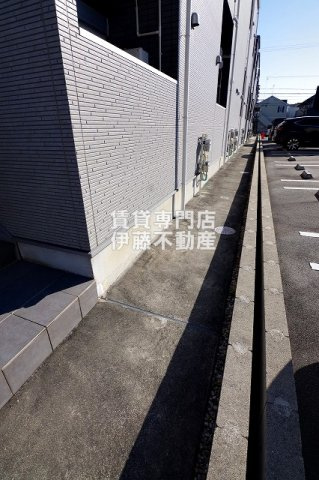 SAISON NOUVELLE 南川町の駐車場