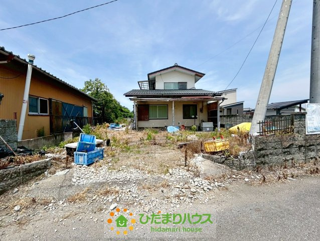 幸手市大字権現堂　中古一戸建ての外観|駐車場やお庭など、ご自由にお使いいただける広さです♪