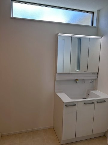 2000万円台で叶う理想の家の独立洗面台