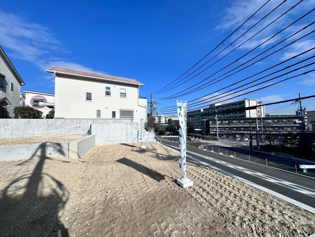 ヴィレッタの杜　北名次町Ｅの前面道路含む現地写真