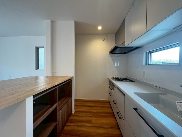 ヴィレッタの杜 小松南町１丁目Ｂのキッチン