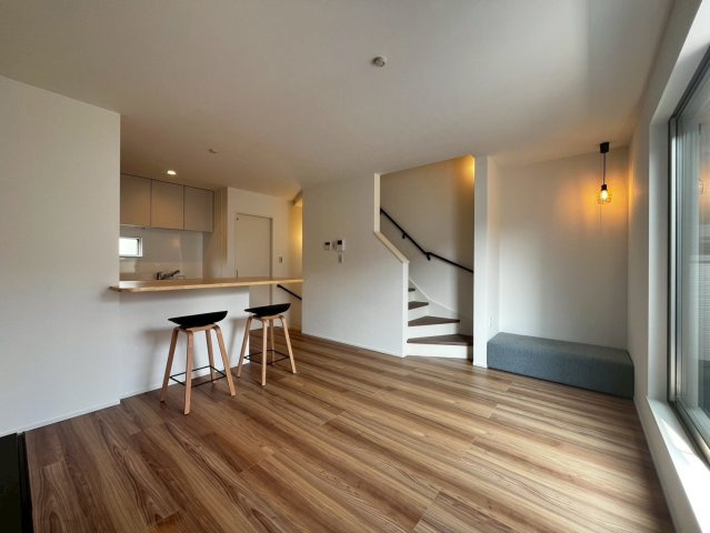 ヴィレッタの杜 小松南町１丁目Ｂの居間・リビング