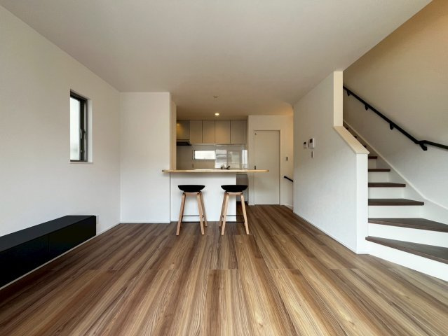 ヴィレッタの杜 小松南町１丁目Ｂの居間・リビング