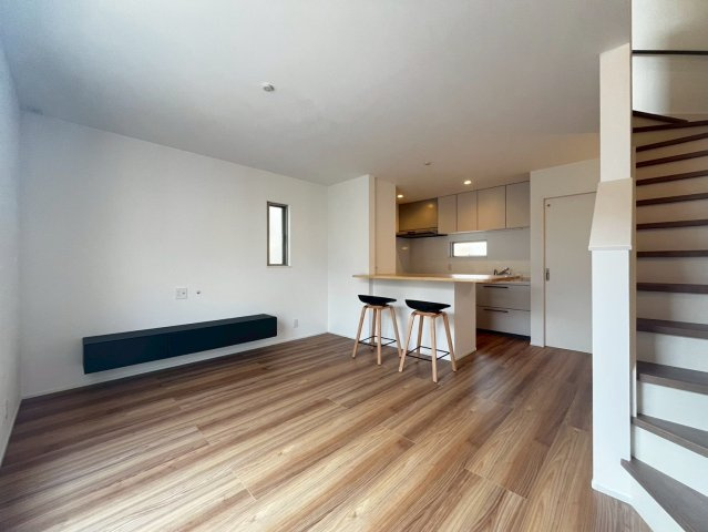 ヴィレッタの杜 小松南町１丁目Ｂの居間・リビング