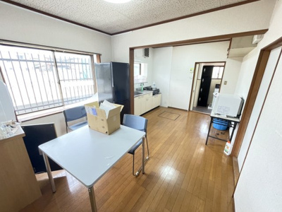 【居間・リビング】 | 泉大津市松之浜町1丁目 中古戸建