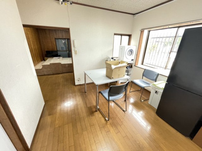 【居間・リビング】 | 泉大津市松之浜町1丁目 中古戸建