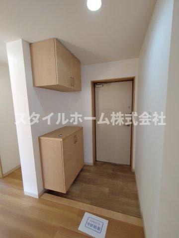 ファミリアーレ金屋の玄関