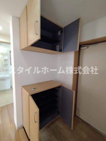 ファミリアーレ金屋の内装