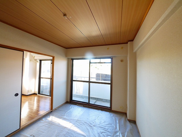 グランドライフ秋篠の和室