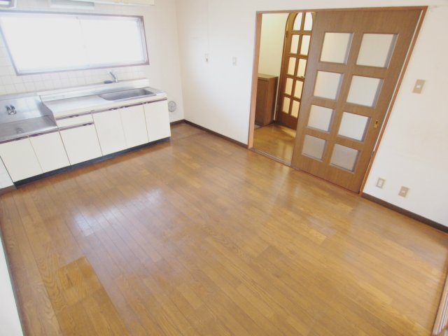 安芸郡海田町堀川町の賃貸マンションの居間・リビング