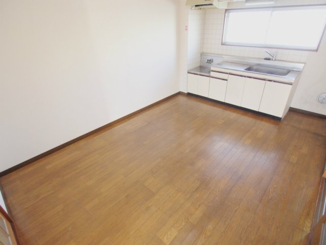 安芸郡海田町堀川町の賃貸マンションの居間・リビング