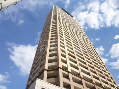 【外観】 | キングスクエアランドレックスC棟 | きれいな外観です