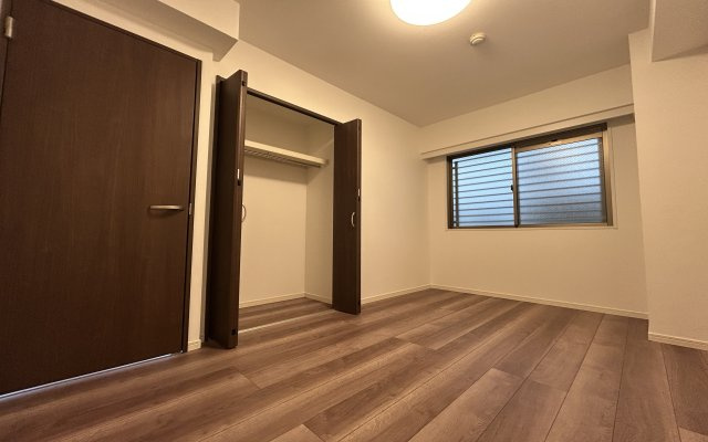 ダイアパレス清水ヶ丘スウィートガーデンの洋室|このお家で一番広い5.6帖の寝室は居心地が良いです♪