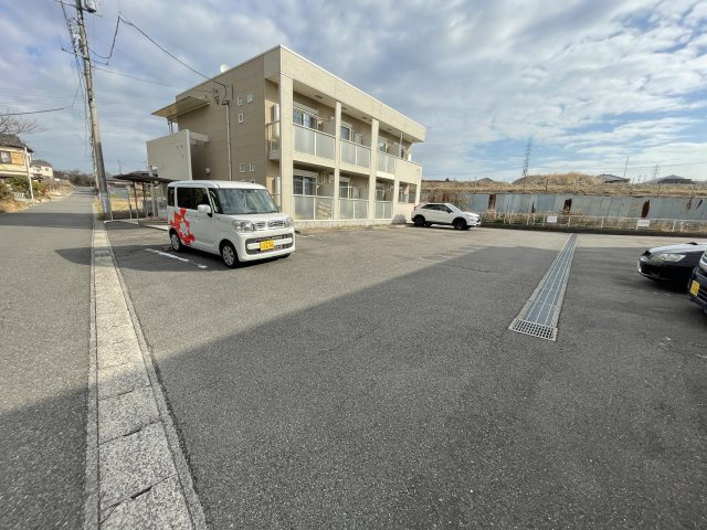 ブランコートBの駐車場