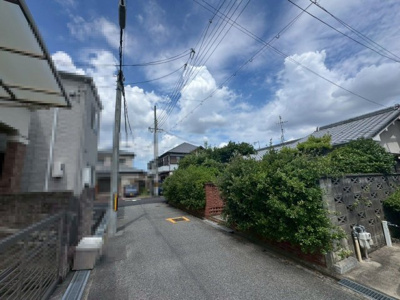 【前面道路含む現地写真】 | 引野町２丁　建築条件付宅地 | 資料請求だけでもお気軽にお問い合わせくださいね♪