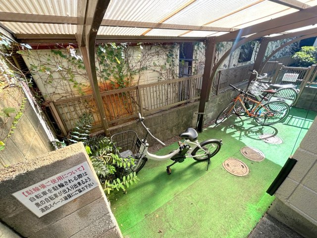 サニーホワイトのその他共用部分|★屋根付き自転車置場★