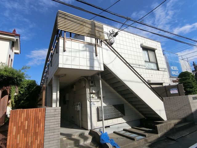 サニーホワイトのエントランス