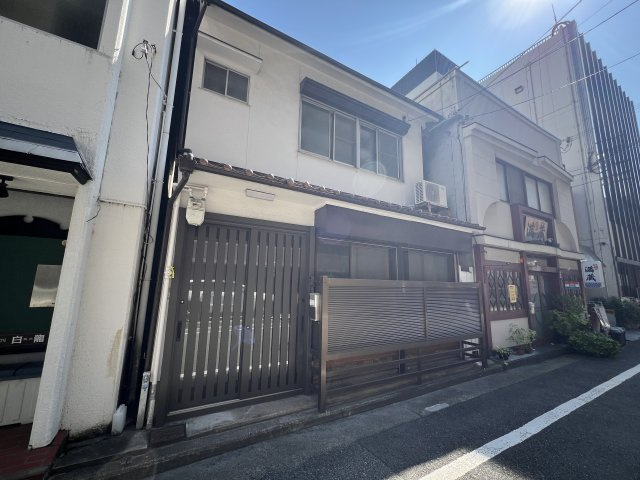 大明石町1丁目貸家