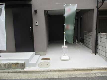 西区南観音２丁目の玄関