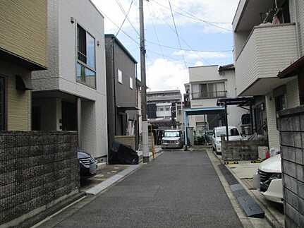 西区南観音２丁目の前面道路含む現地写真