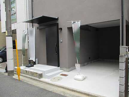 西区南観音２丁目の駐車場