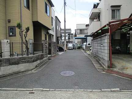 西区南観音２丁目の前面道路含む現地写真