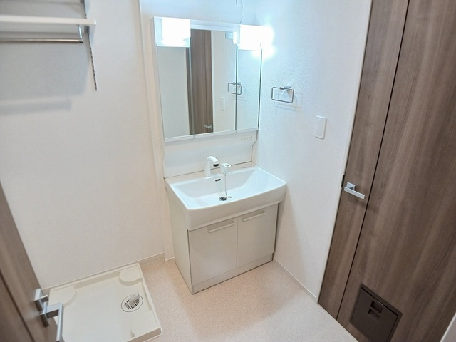 アイランドヒルズ右籾　Ⅰの独立洗面台|洗面所