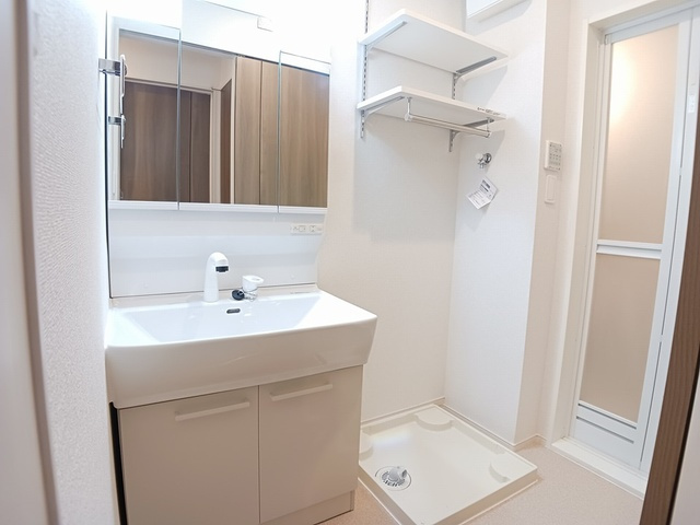 アイランドヒルズ右籾　Ⅲの独立洗面台|その他