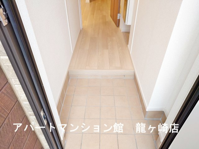 アイランドヒルズ右籾　Ⅲの玄関