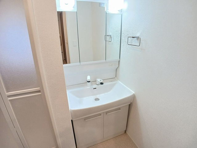 アイランドヒルズ右籾　Ⅱの独立洗面台|洗面所