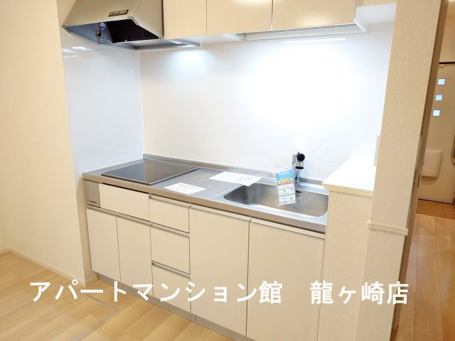 アイランドヒルズ右籾　Ⅱのキッチン|キッチン