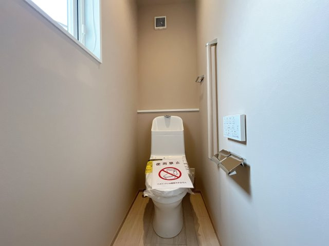 深谷市上柴町東3丁目　新築住宅のトイレ