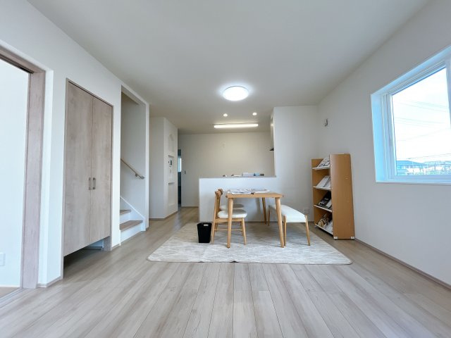 深谷市上柴町東3丁目　新築住宅の居間・リビング