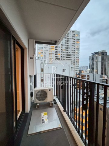 Dimora靭公園のバルコニー