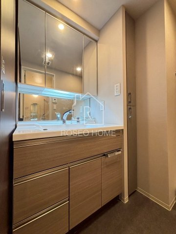 Dimora靭公園の洗面所