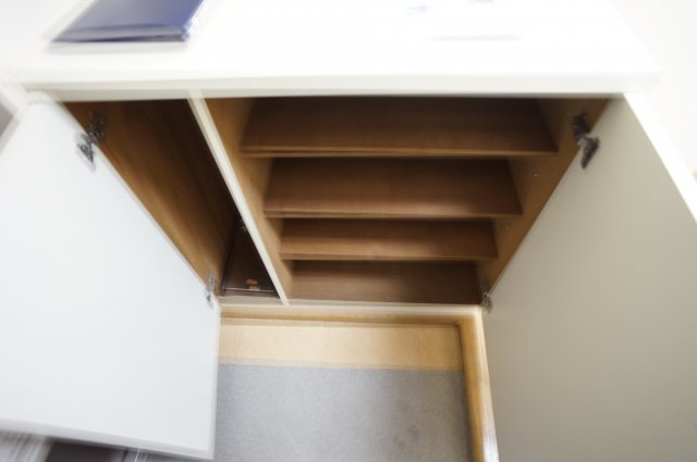 千葉市花見川区幕張本郷５丁目の賃貸マンションの収納