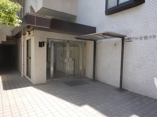 インペリアル音羽フラットのエントランス