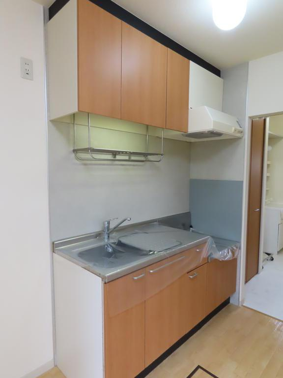 メゾンヤスアキーナＤ号棟のキッチン|写真は101号室です