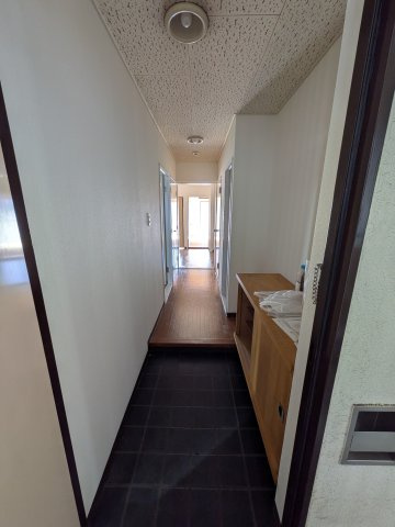 クレール綱島の玄関