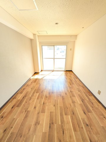 クレール綱島の居間・リビング