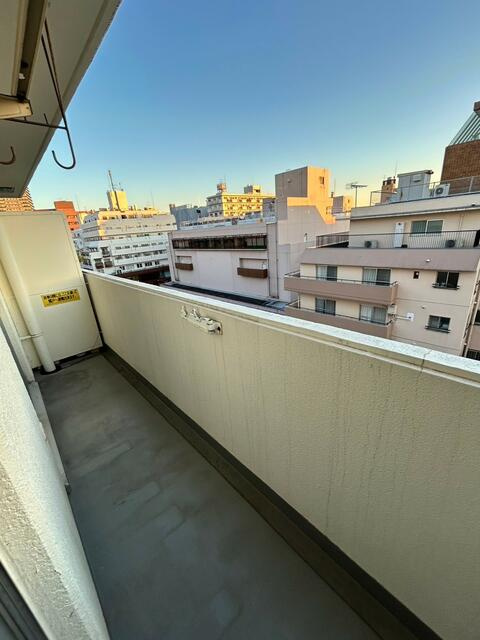 クレール綱島のバルコニー